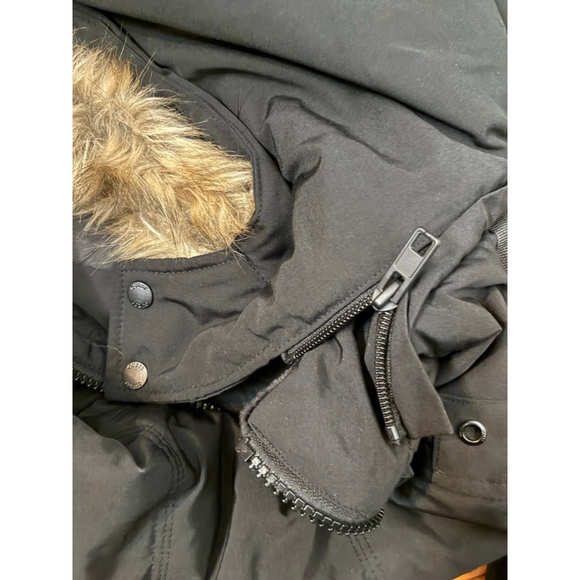 NEW! GUESS FAUX FUR HOOD PUFFER WINTER JACKET FOR MEN, BLACK SIZE SMALL - Picture 9 of 10